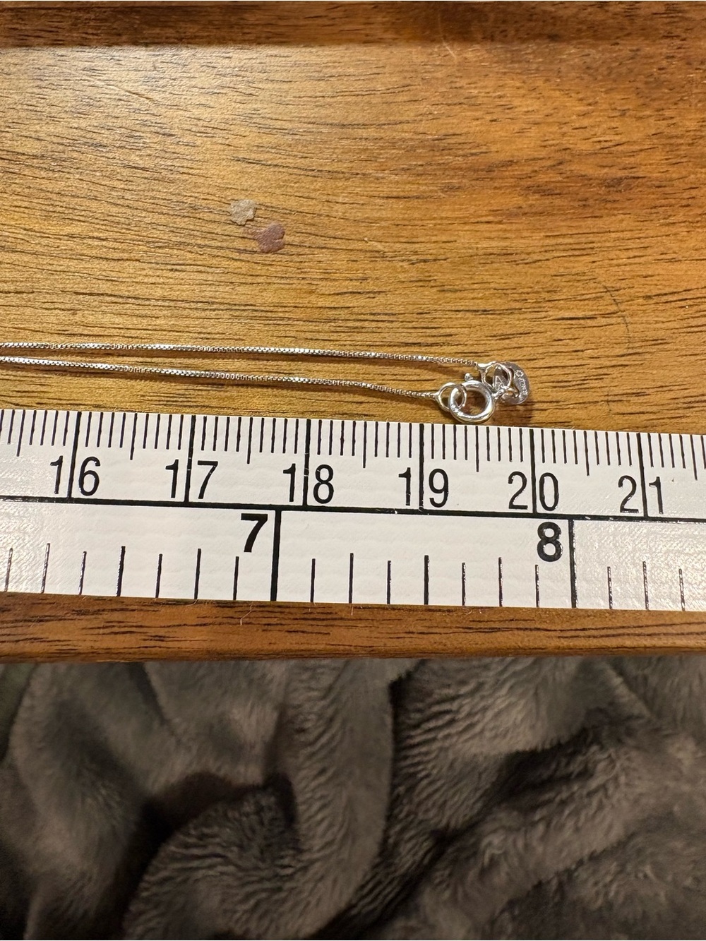 18k white gold teddy bear charm on chain. - Picture 7 of 8